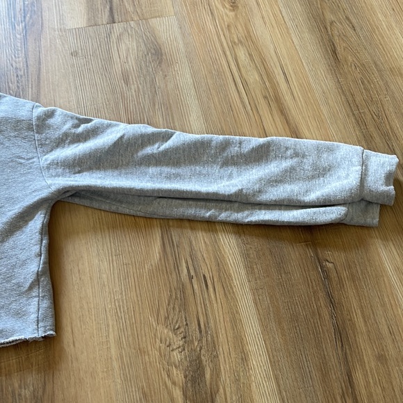 Goodbye crop top - Picture 4 of 4